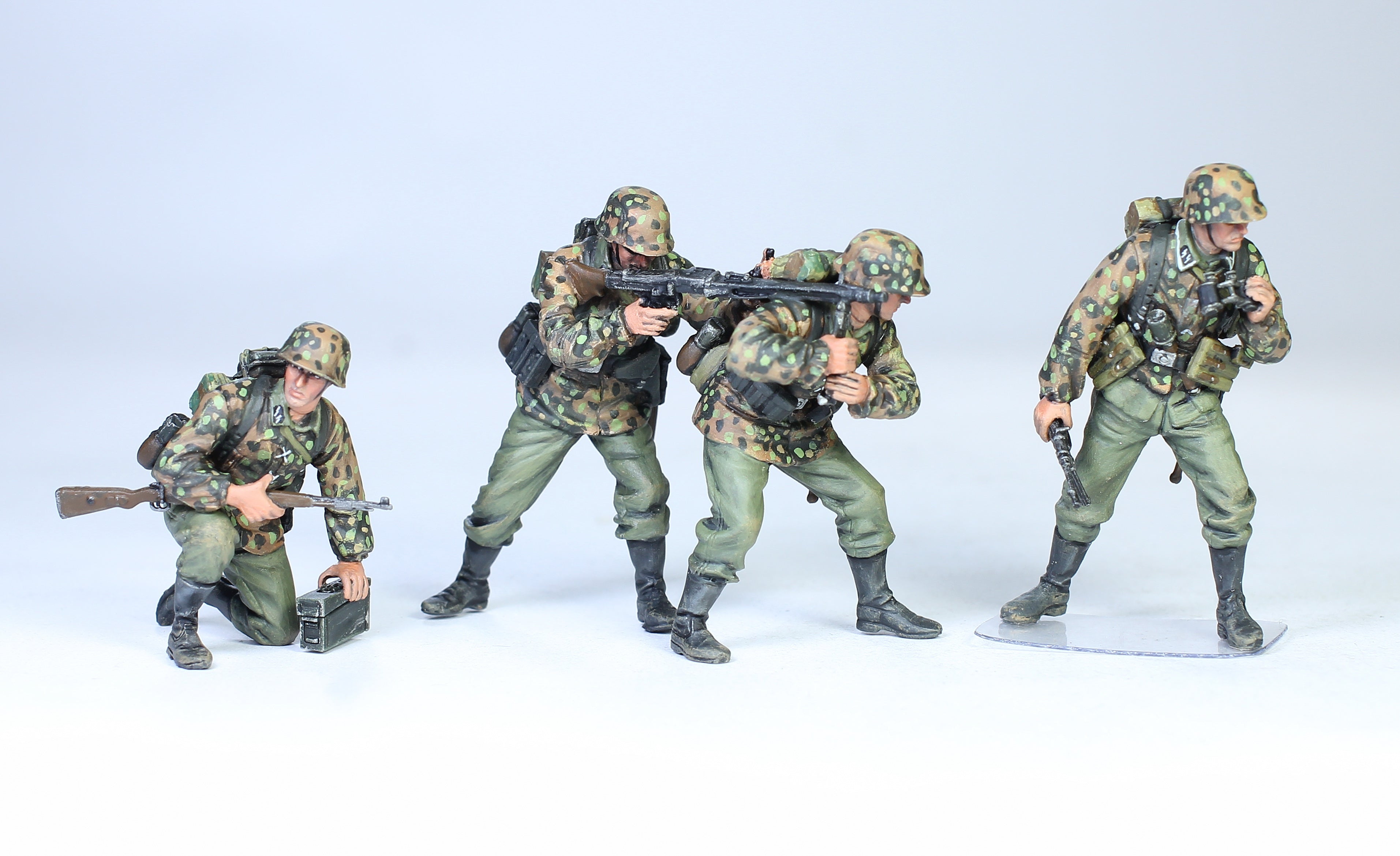 German SS Machine Gun Combat Unit (Normandy 1944), 1/35 Scaled Ratio ...