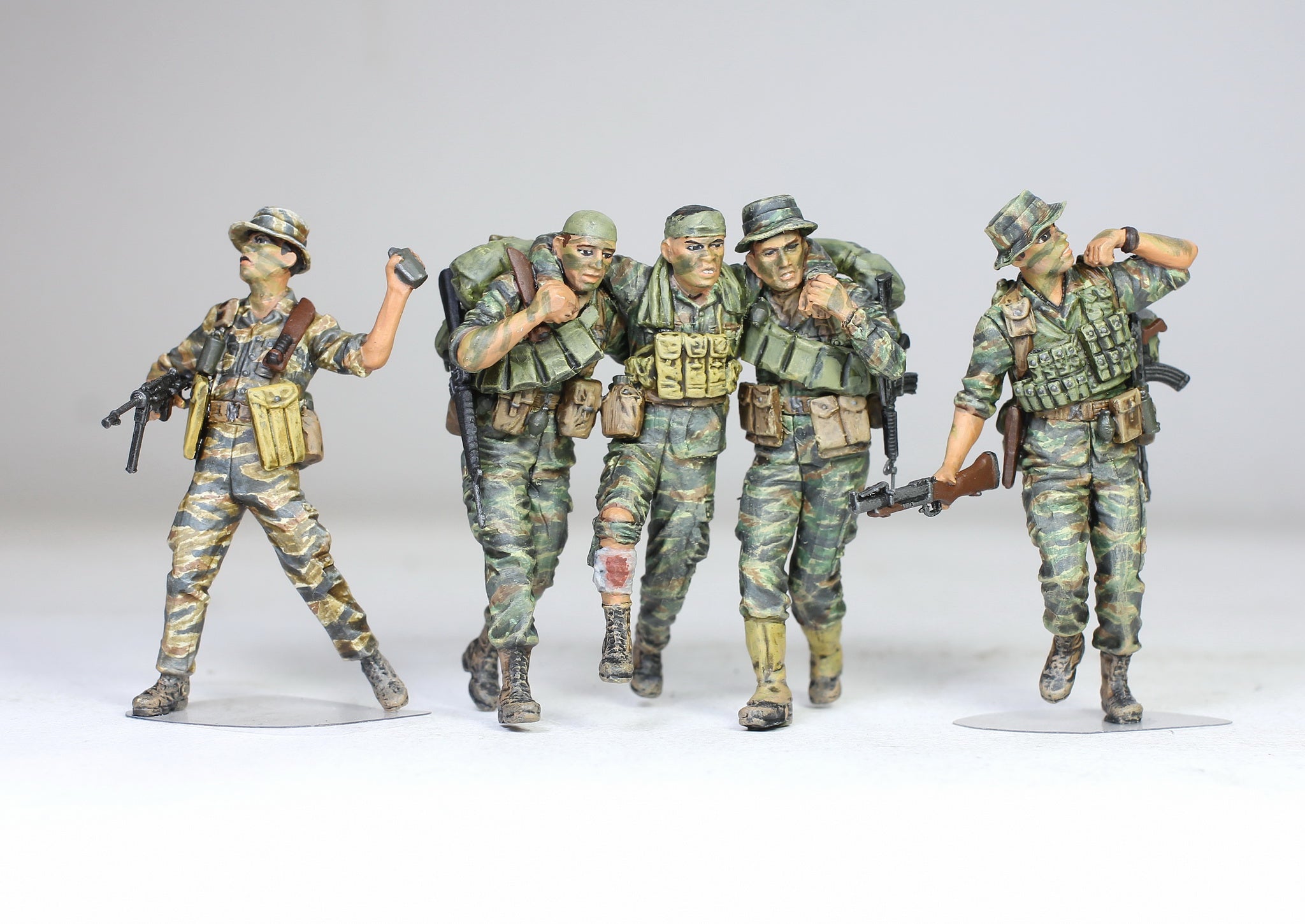 Head for Huey (05 figures), 1/35 Scaled Ratio, Vietnam War – ProBuiltModel