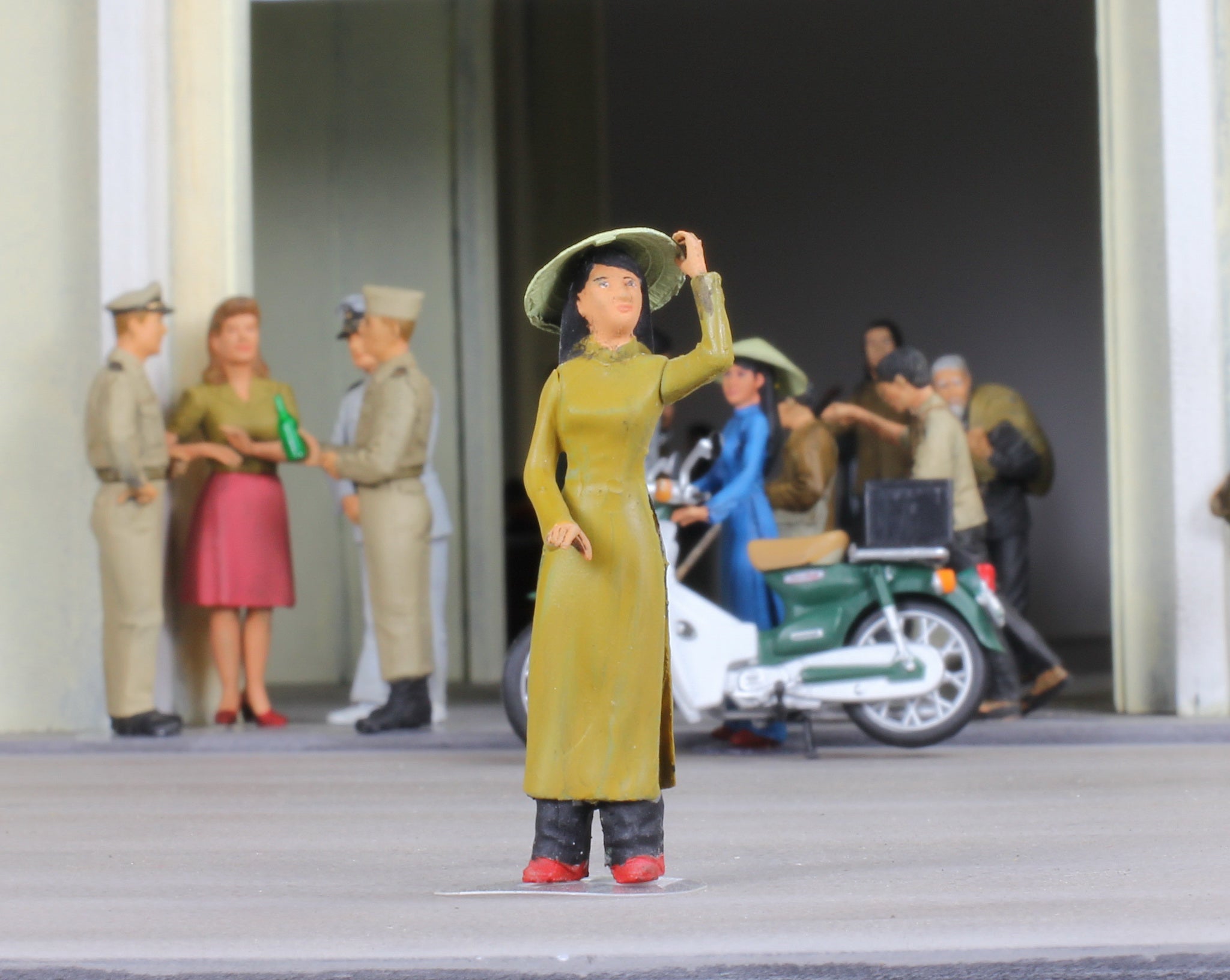 Saigon Girl Civilian in Vietnam war , 1/35 Scaled Ratio, Vietnam War ...